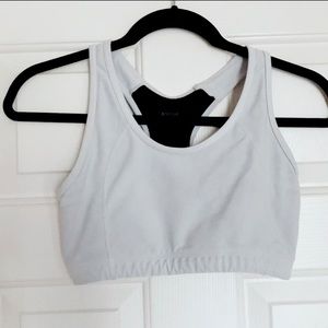 Aspire: sports bra / white + black